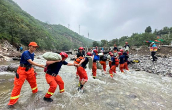 国家防总向多地紧急调运中央应急抢险救灾物资