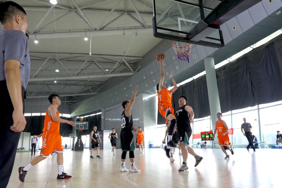 精彩回顾|九巨龙物业“龙城杯”业主篮球赛东部赛区小组赛第3场