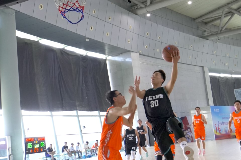 精彩回顾|九巨龙物业“龙城杯”业主篮球赛东部赛区小组赛第3场
