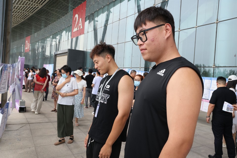 图集｜相亲大会现场，俊男美女齐亮相