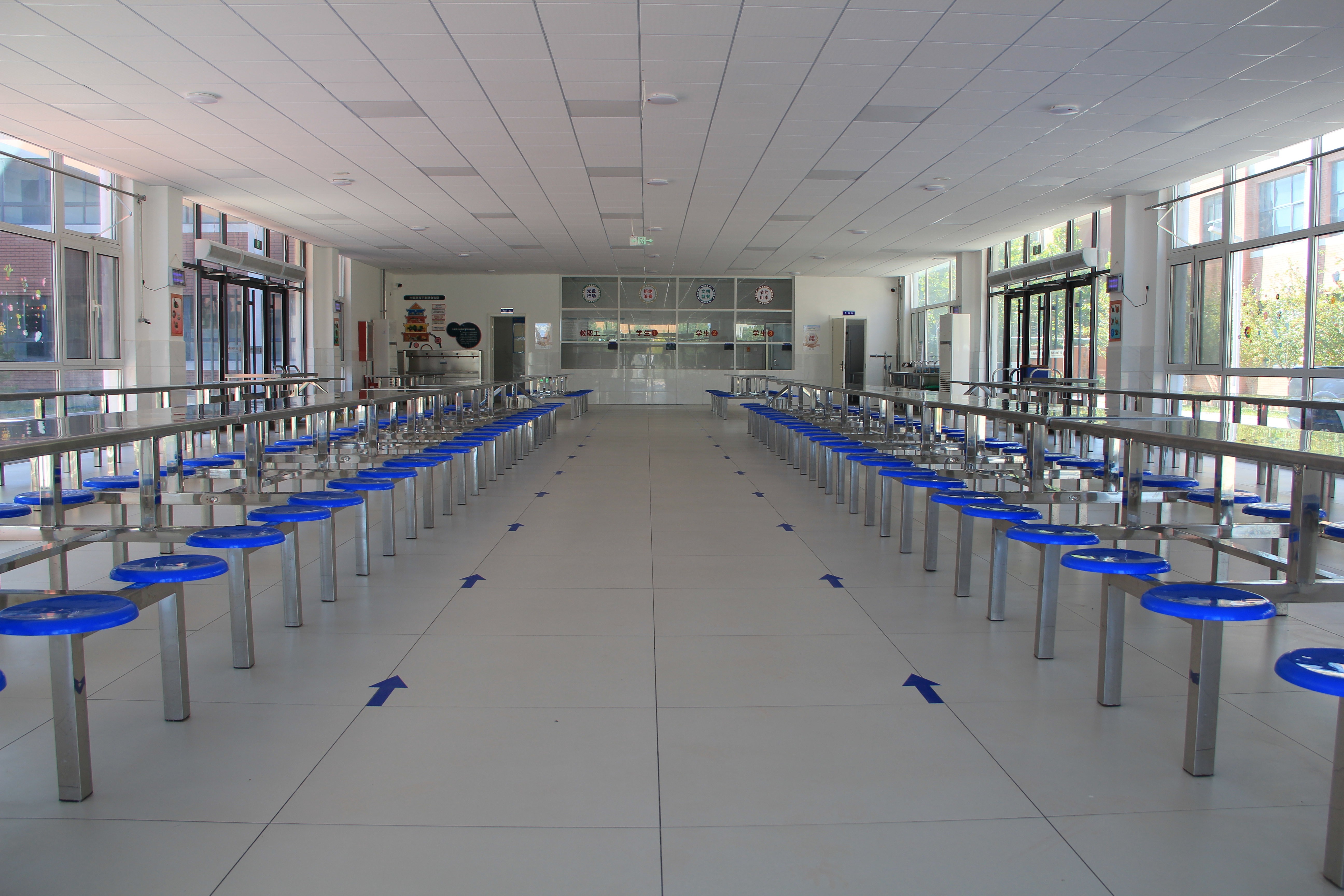 开发建设有限公司共代建了7个食堂项目,截至目前,海河小学,锦华中学