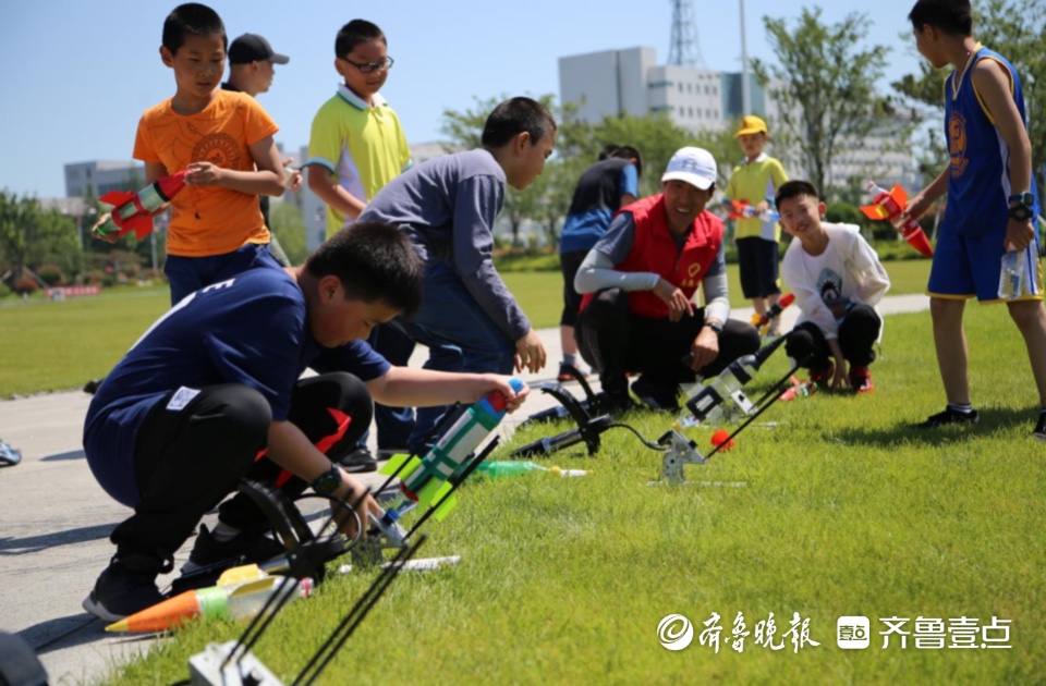 青年说 | 教师节特稿：谁是“荣老师”？