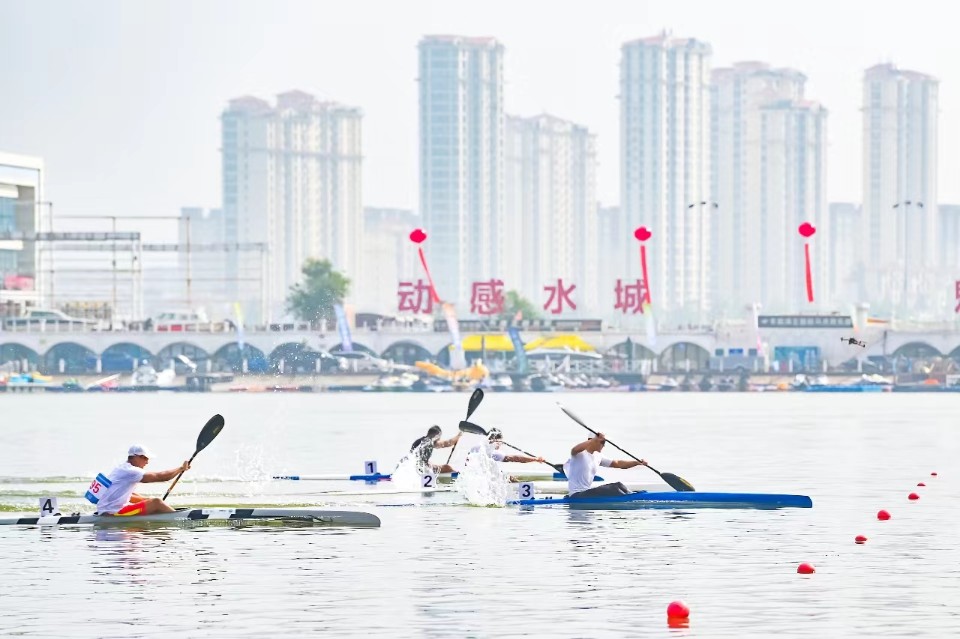 挥桨“艇”好！2023年中国皮划艇公开赛临沂开幕