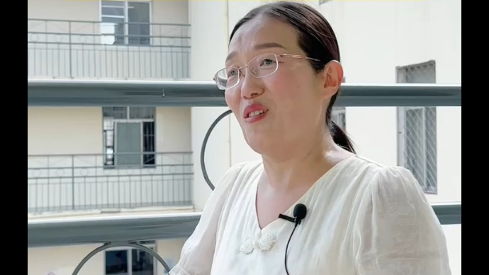 泰安市第一实验学校徐秀玲，教授知识的同时更加注重学生心理健康