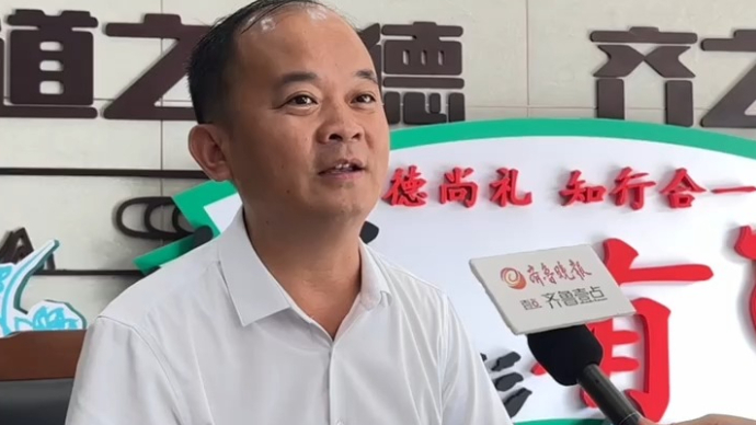 粥店中学党支部书记、校长徐宗官：文学素养得益于老师，至今受益