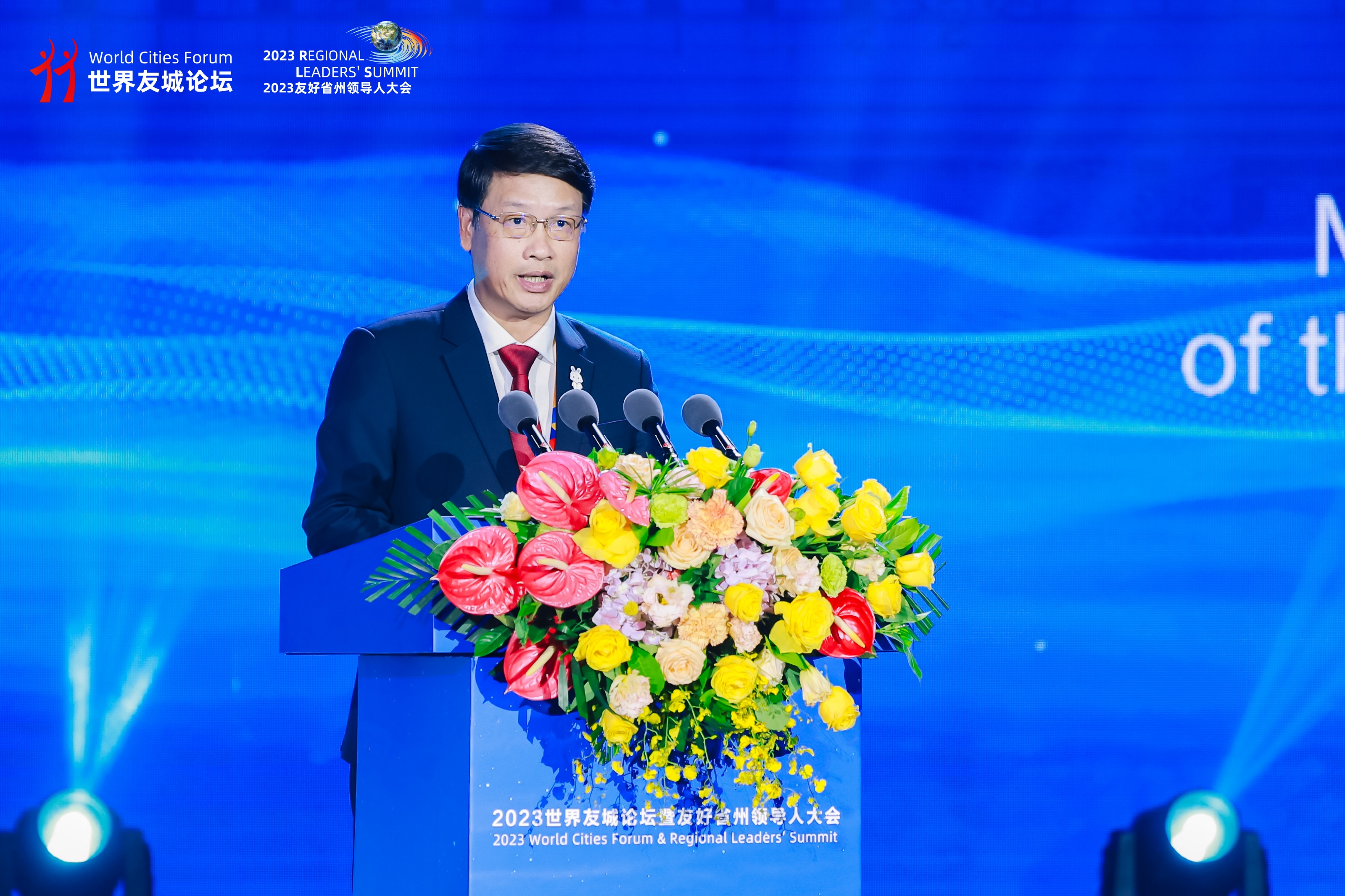 越南岘港市越南祖国阵线主席吴春胜：绿色增长 迈向低碳生活