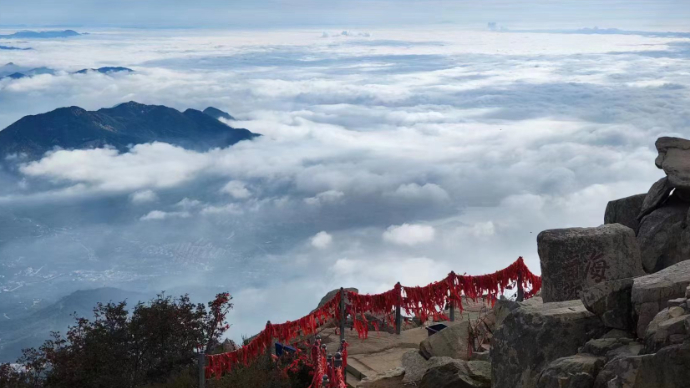 别扎堆“挤油油”！泰山“十一”假期前5天夜爬都预约满了