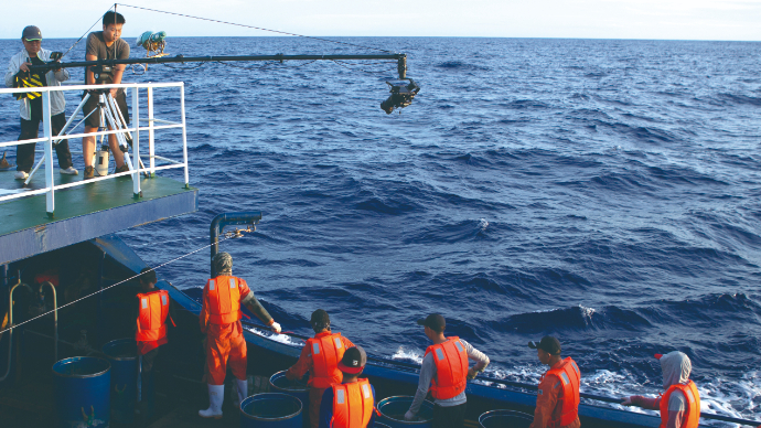 新片放眼瞧│深海孤独：中国首部远洋纪录影片导演的顿悟与遗憾