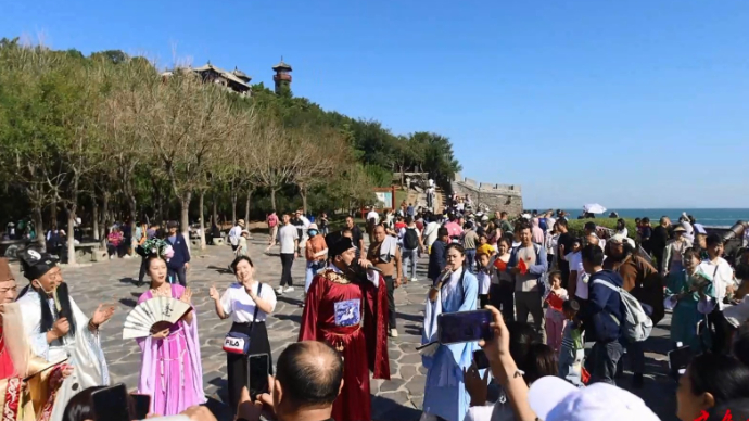 果然视频|喜迎国庆，蓬莱阁景区里“八仙”为祖国送上真挚祝福