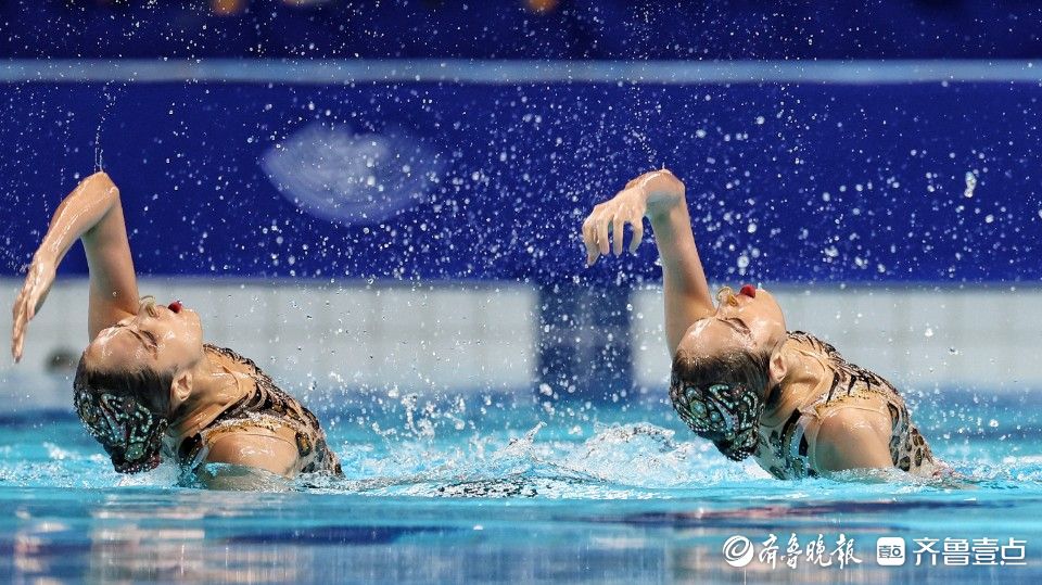 观潮亚运会花样游泳自由自选双胞胎姐妹王柳懿王芊懿夺得冠军
