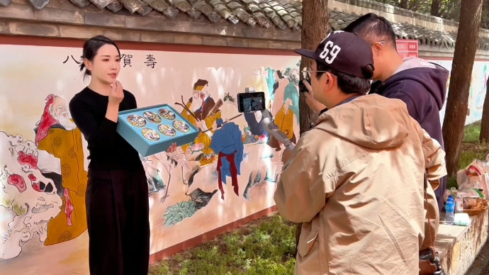 果然视频|烟台“95后”姑娘用花样小海鲜，推广仙境美食