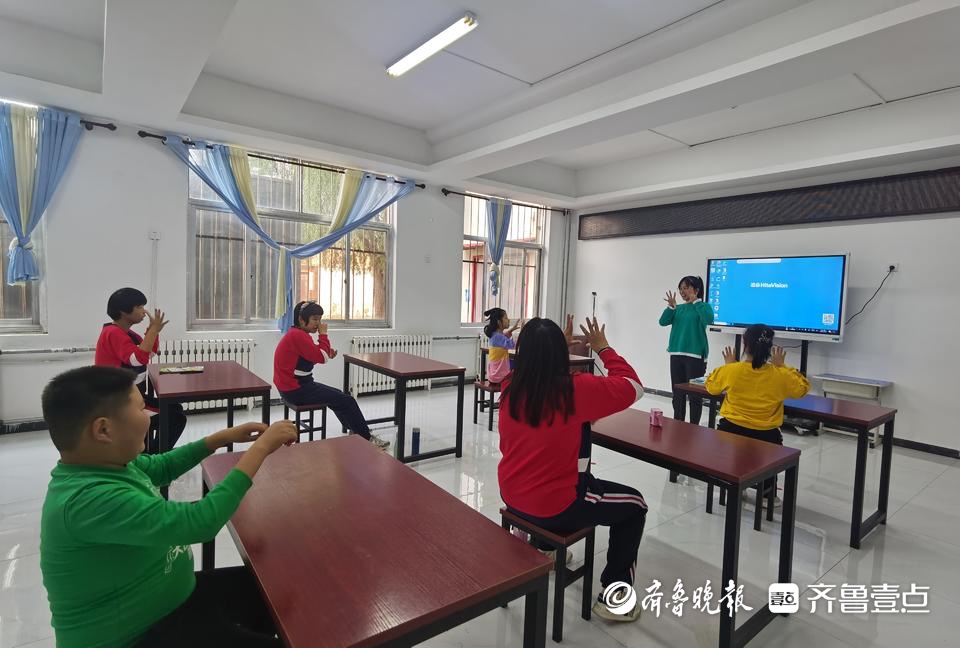 青年说｜一毕业就“住”进特教学校里的公费生