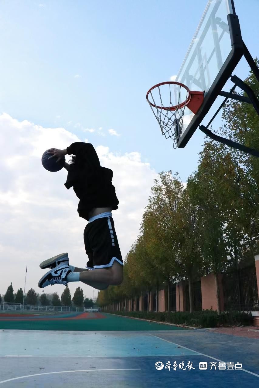 寻找山东最美大学|山东师范大学刘庆威：《“掷”青春》