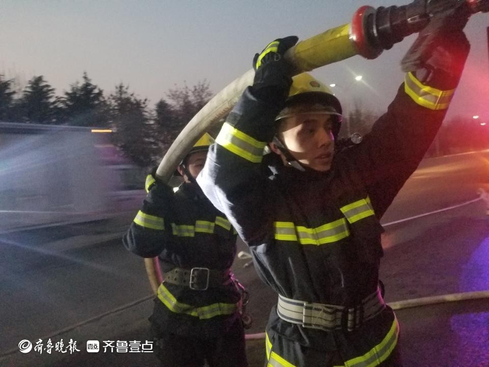 第二届“泰安最美消防员”事迹展播︱业务精湛的烈火尖兵王佶杰