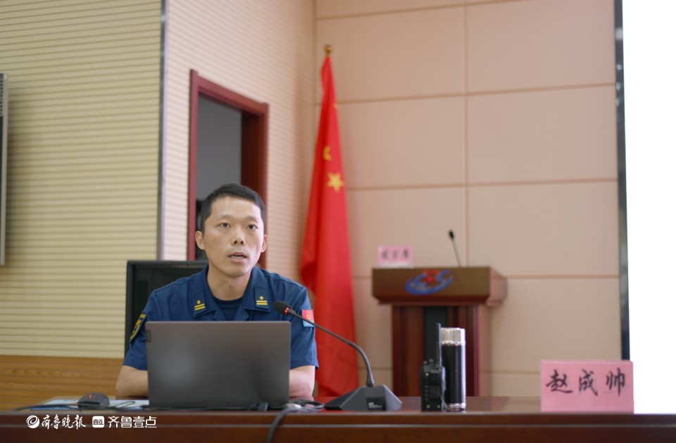 第二届“泰安最美消防员”事迹展播︱勇于担当的拼命三郎赵成帅