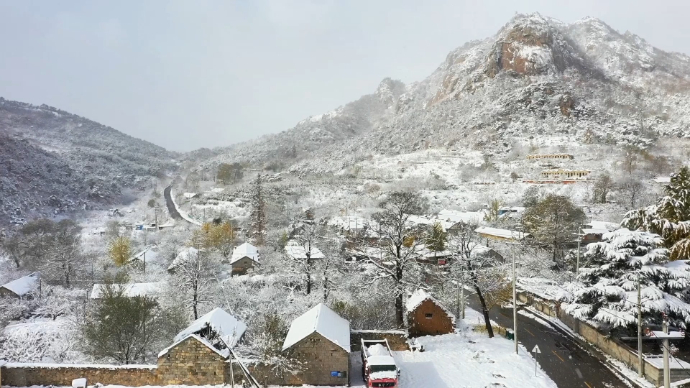 果然视频 |一场大雪昆嵛山成“威海雪乡”，宛如一幅水墨画