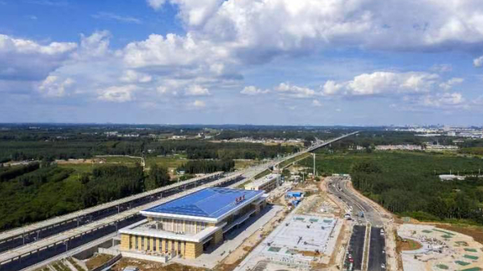 行走鲁豫|北方小城的“速度与激情”：长清首条高铁拉来了喜与盼