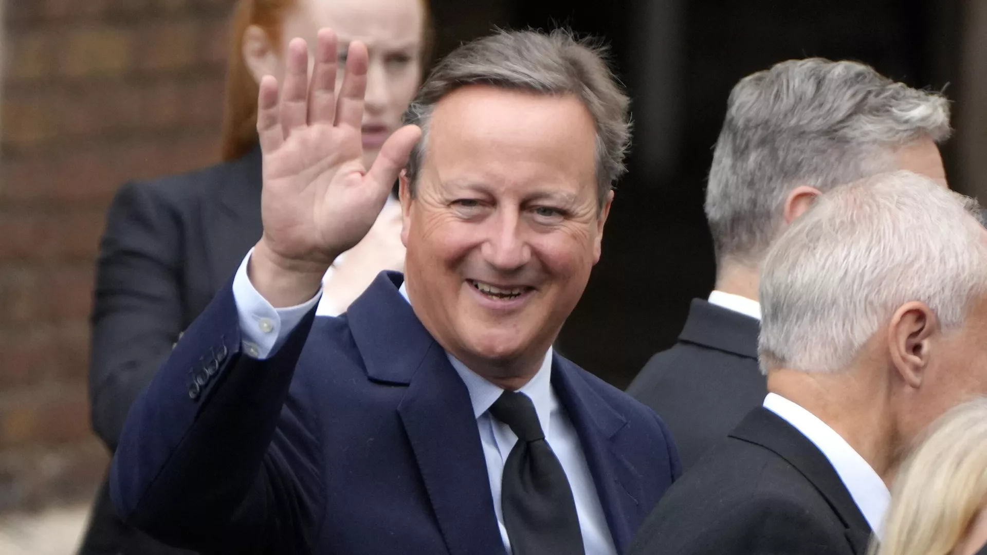 上任后首次英国外交大臣卡梅伦将访问美国