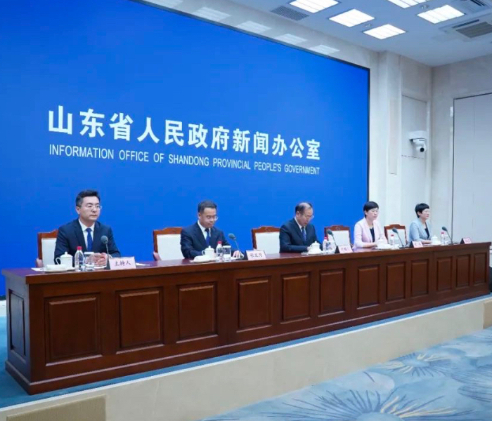 第十八届中国林产品交易会是省政府主办，省自然资源厅与菏泽市政府承办的国家级林业重点展会，将于9月19日至21日在菏泽市中国林展馆举办。省政府新闻办于2023年8月15日下午举行新闻发布会，邀请省自然资源厅负责同志等介绍第十八届中国林产品交易会情况。