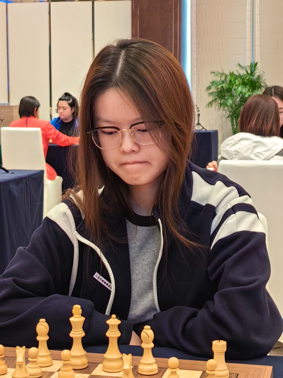 张潇张潇vs居文君胡聿胡聿vs倪诗群肖同肖同vs楼一平黄仁杰黄仁杰vs章