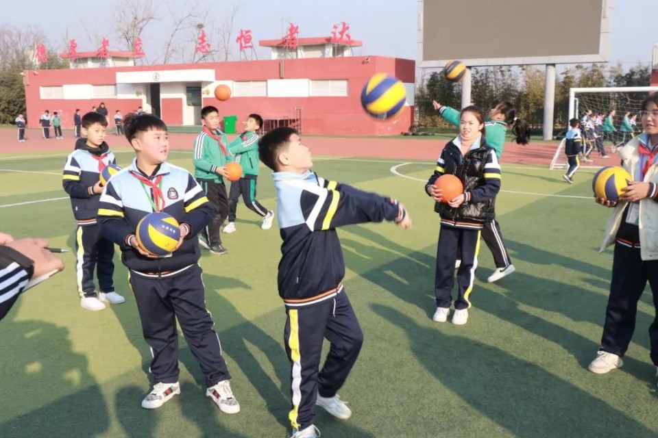 趣享运动临沂新桥小学举办不一样的运动会