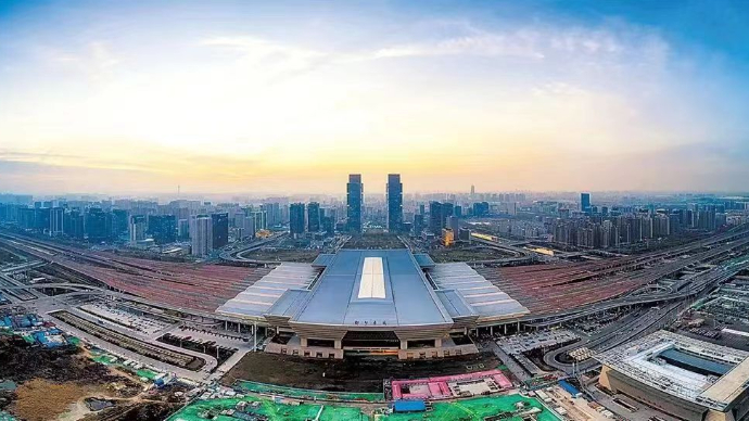 行走鲁豫·直播｜一笔画俩“米”！沿黄两座万亿城牵手“开新局”