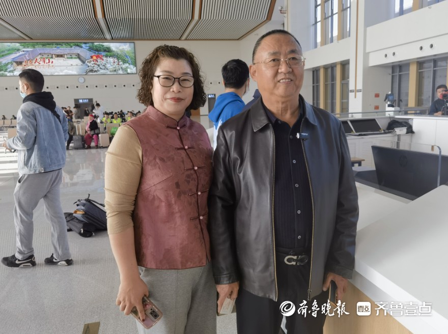 最好的生日礼物，长清市民生日当天坐着高铁去郑州