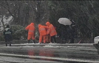 济南雪中突现轰鸣雷声！市气象台：“雷打雪”为暴雪先兆