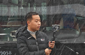 图集|迎战暴雪，齐鲁晚报·齐鲁壹点记者在行动