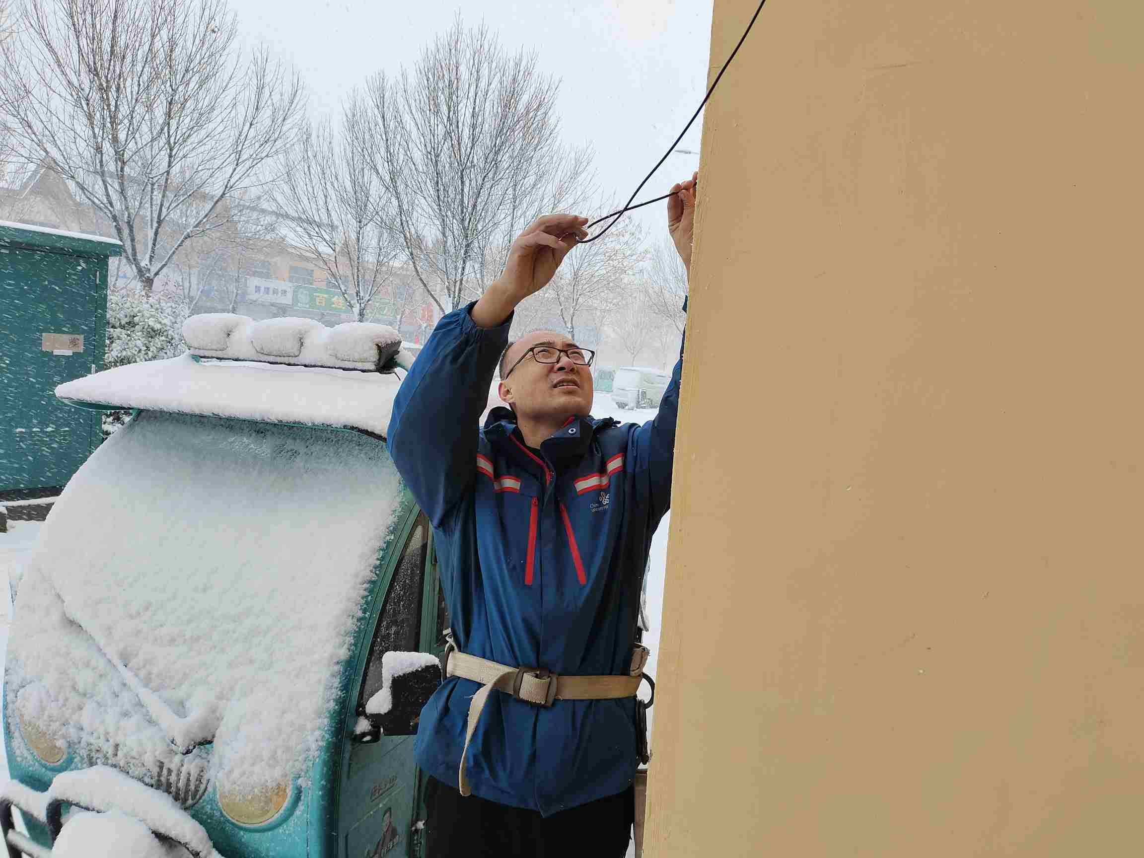 滨州联通：大雪纷飞抢修故障 真诚服务感动客户
