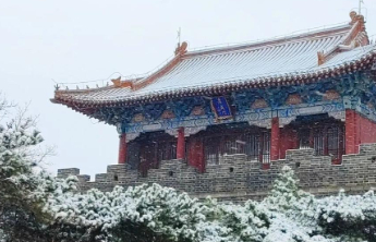 围炉煮茶、战国袍……更适合“脆皮年轻人”的旅行方式！