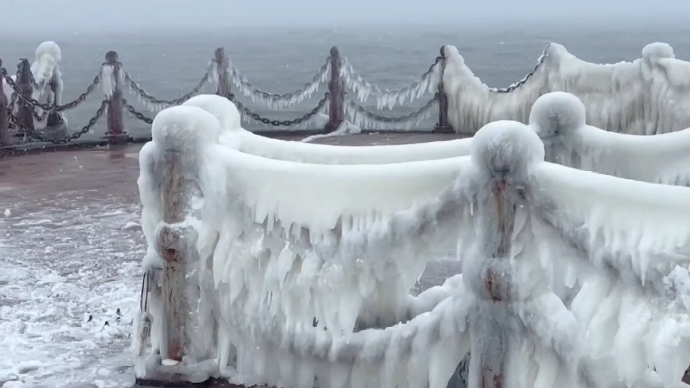 果然视频丨北极圈威海分圈上线！现实版的冰雪奇缘绝美！