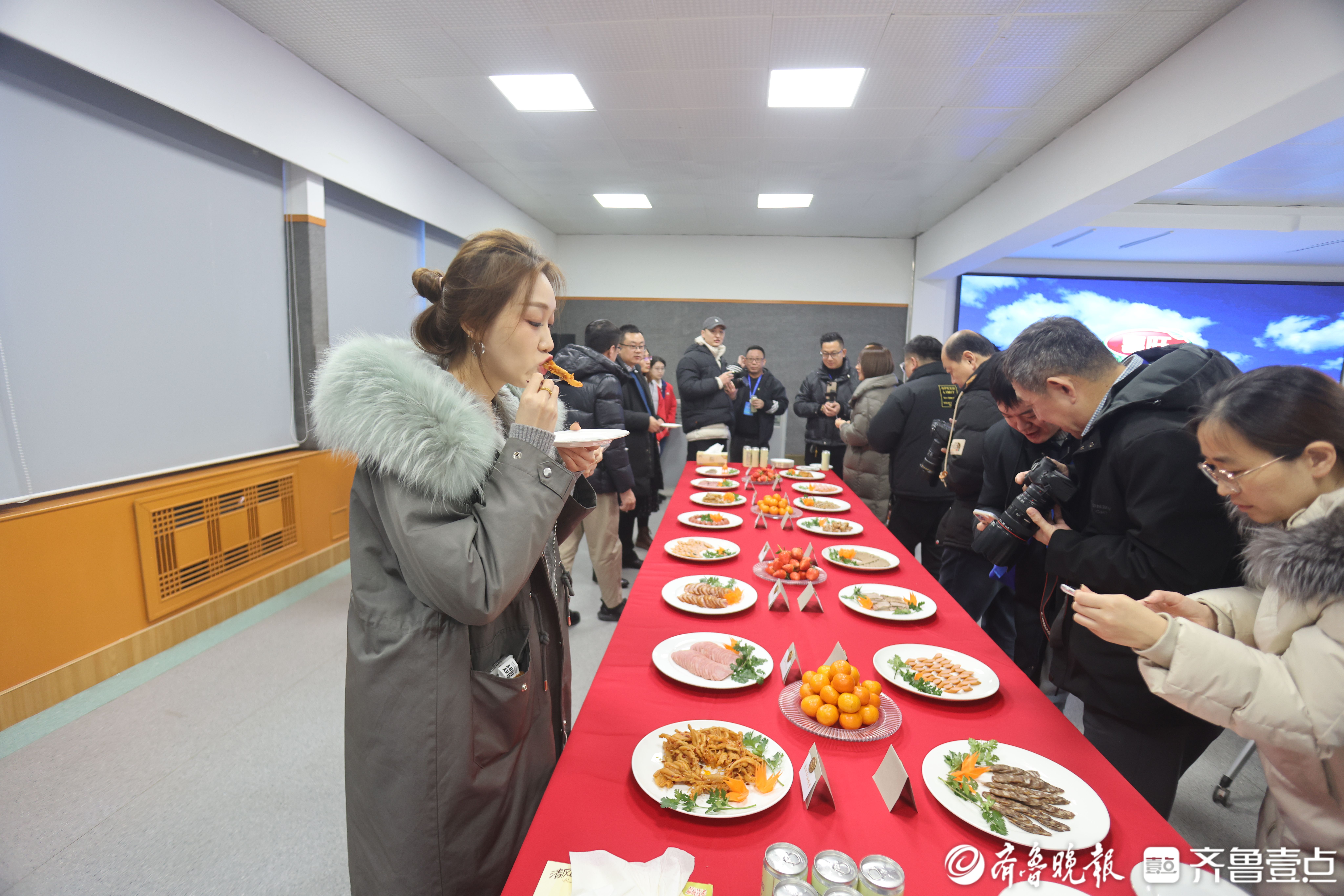 图集|满城飘香，近距离感受喜旺卤味美食的澎湃生机