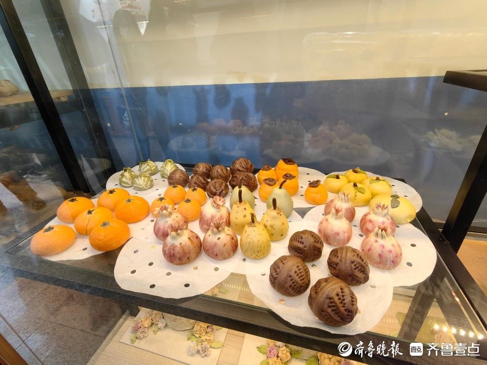 图集|技艺与创意共舞，烟台文化旅游职业学院师生共献舌尖盛宴