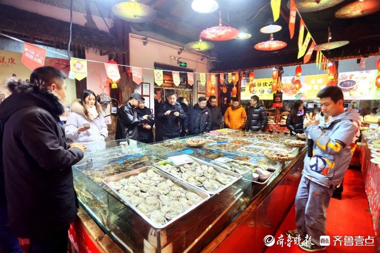 图集|海肠捞饭在这里诞生,走进旺角小渔村感受让人留恋的味道