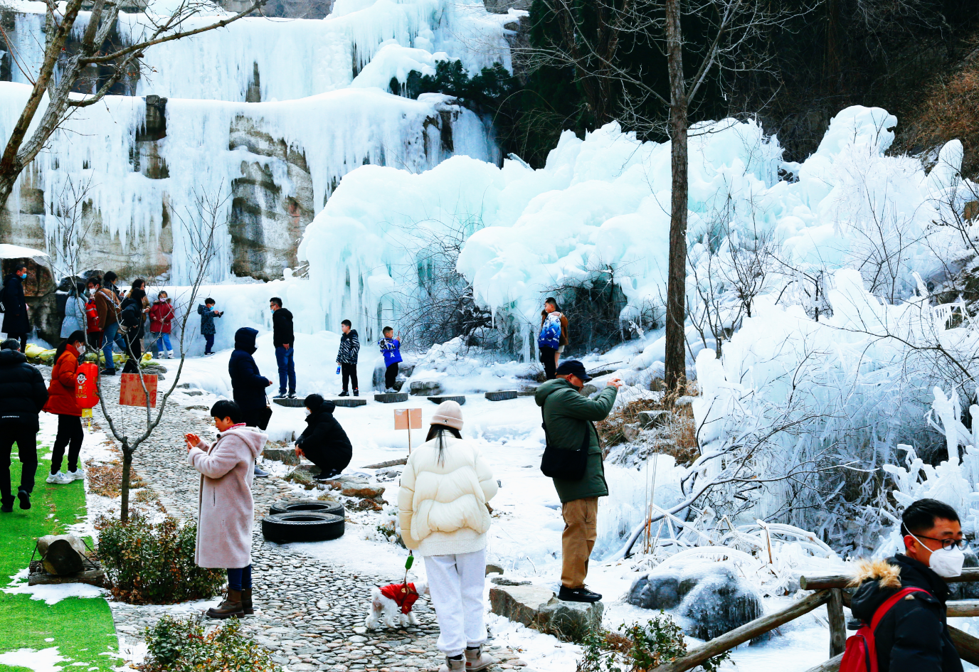 如梦如幻，红叶谷第三届冰瀑节即将启幕