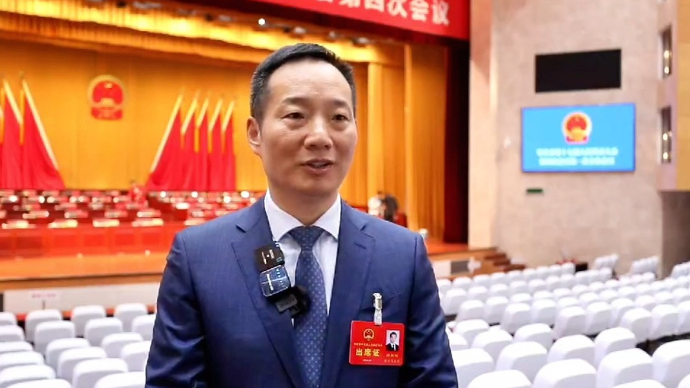 人大代表郑月明：力争三年实现销售收入倍增，再造一个新联泓