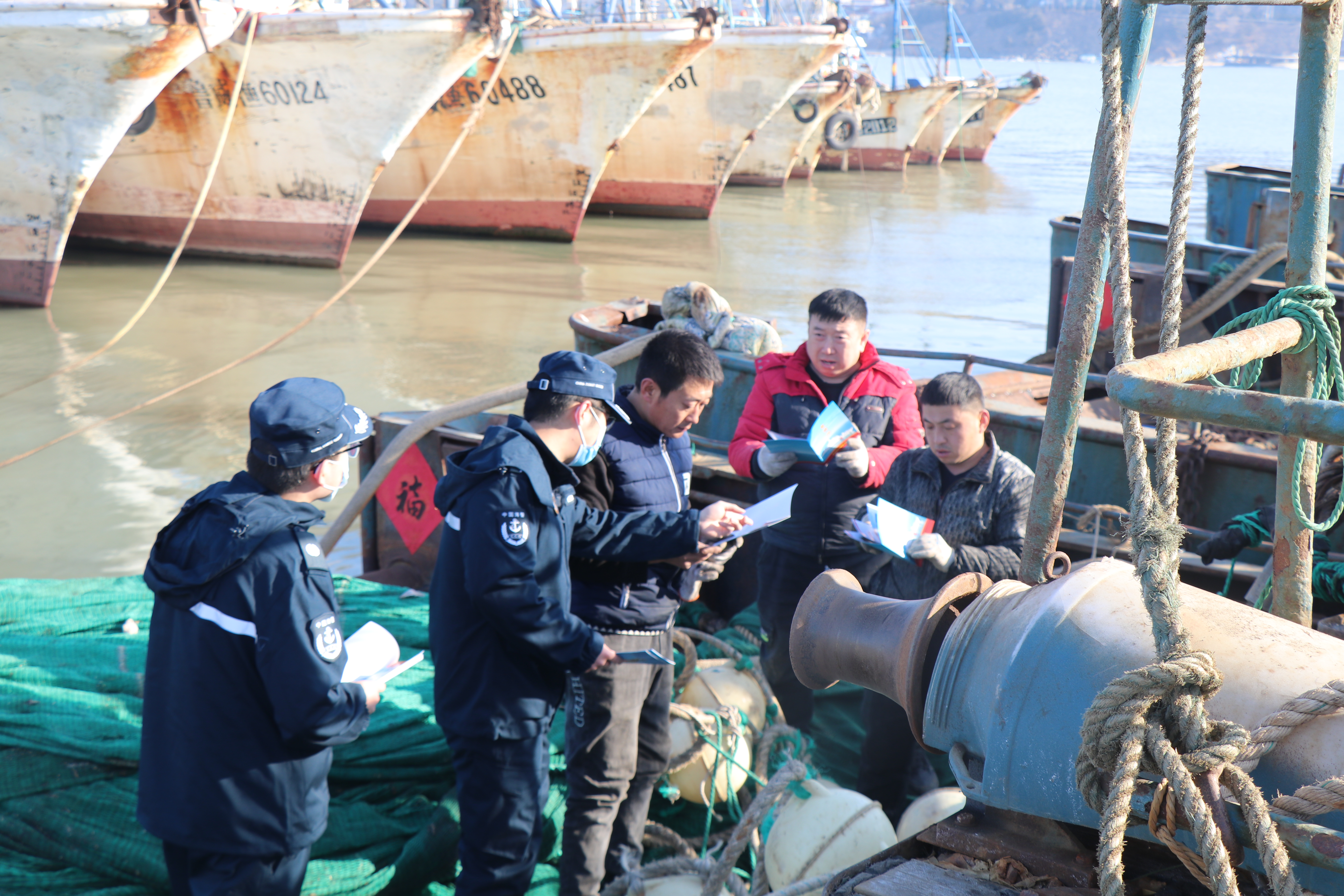 威海海警训练基地新兵图片