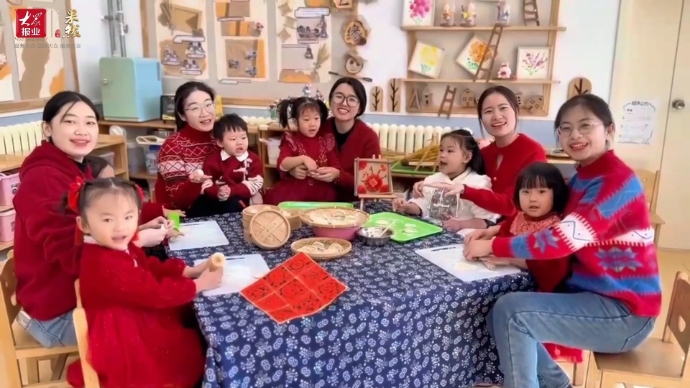 幼儿园大拜年|济南市育贤第一幼儿园祝大家吉祥如意、龙年行大运