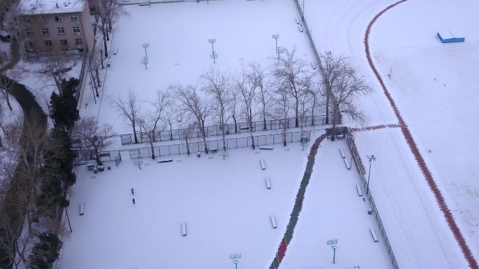 果然视频|济南终迎小雪城市美丽，主干道已经清理干净    