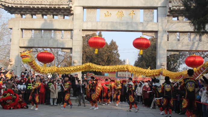 直播济南｜逛市集、看大戏，在千佛山新春游园会品不一样的年味