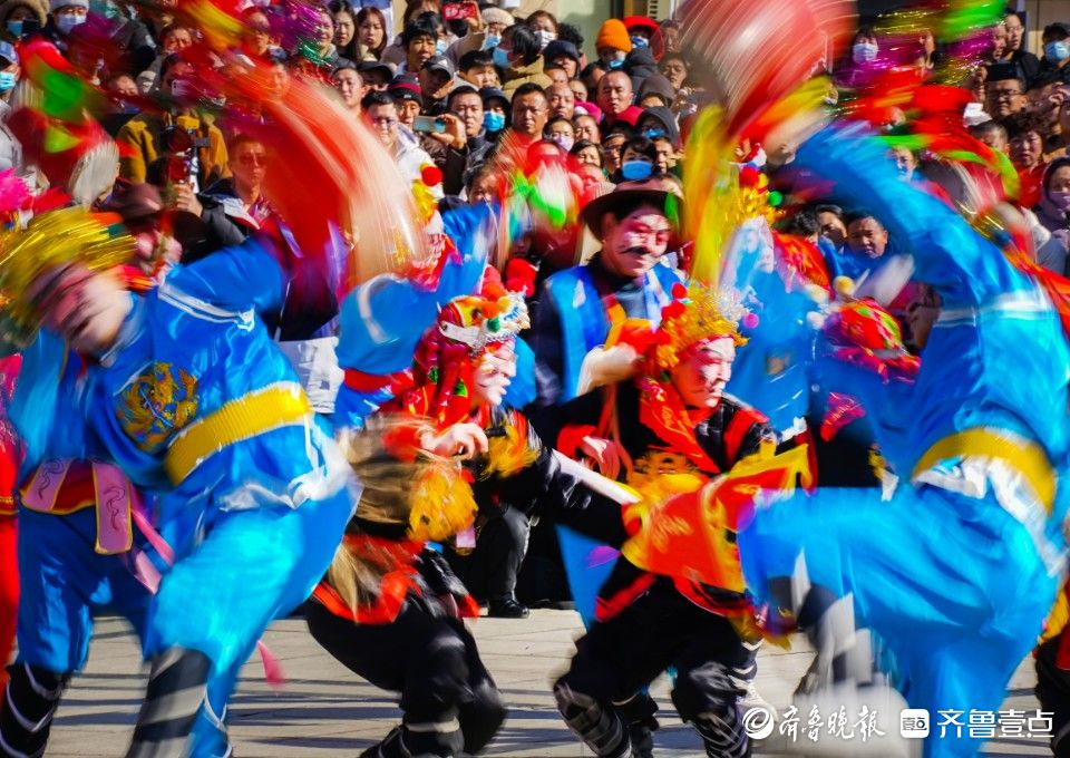 图集|“火红秧歌火红年”！2024年海阳大秧歌贺年会举行