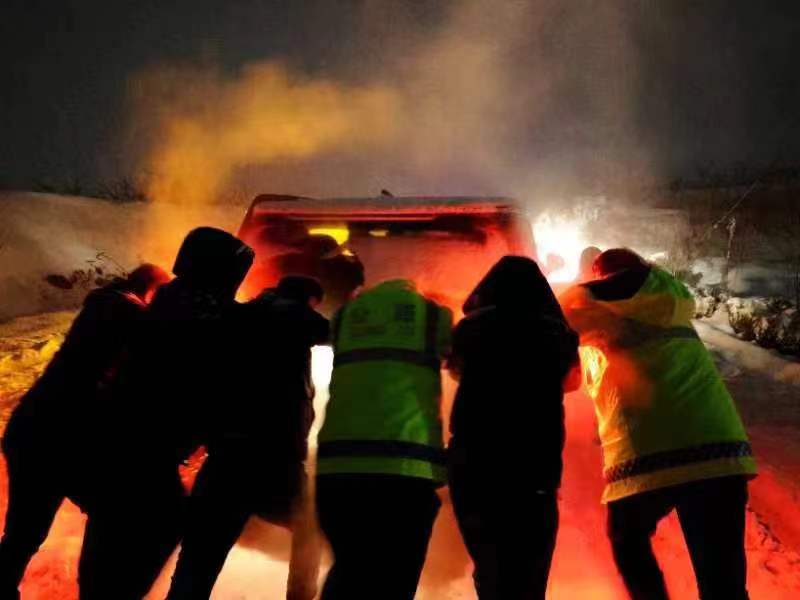 启动冰雪恶劣天气应急预案！临沂市公路事业发展中心除雪保畅通