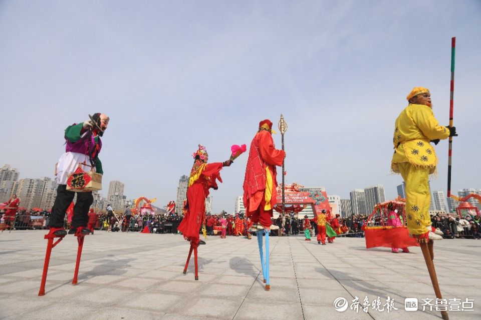 图集｜烟台“秧歌进城”庆新春 现场十余支队伍同台竞技