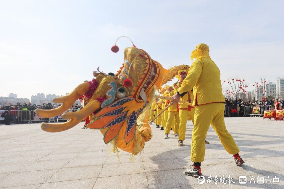 图集｜烟台“秧歌进城”庆新春 现场十余支队伍同台竞技