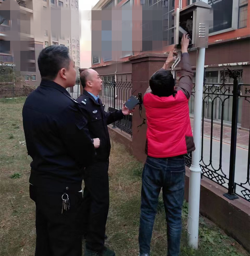 张龙都会到辖区内一家涂料有限公司和稀土有限公司开展现场网络安全