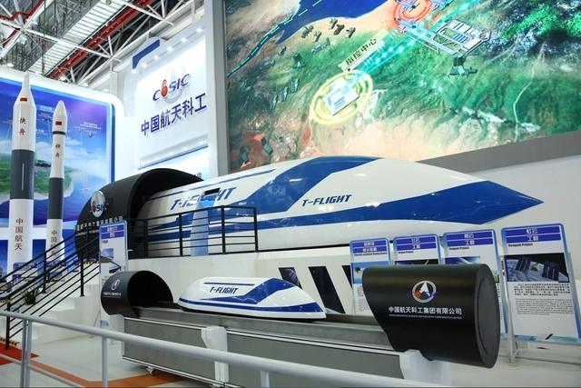 时速,有媒体据此解读称,cr450投用后,京沪之间的直达时间将大幅缩短