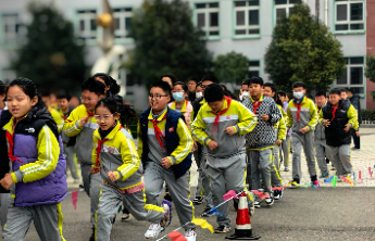 临沂第五实验小学开展消防安全应急疏散演练活动