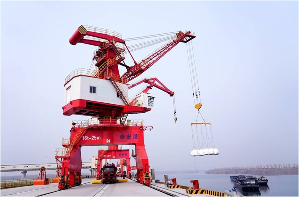 山东能源兖矿泰安港人勤春来早奋进脚步疾