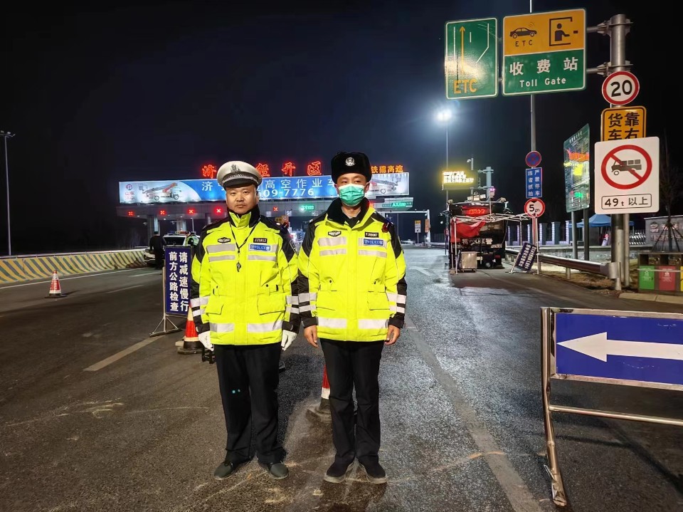 经开区交警大队优化勤务模式强化辖区夜间道路巡逻治理